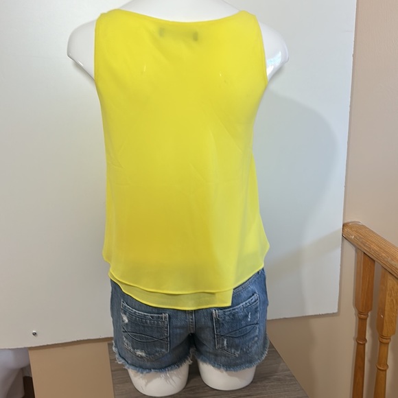 SANDRO FERRONE ROMA RUFFLED YELLOW SLEEVELESS TOP IN SMALL SIZE - Picture 4 of 5